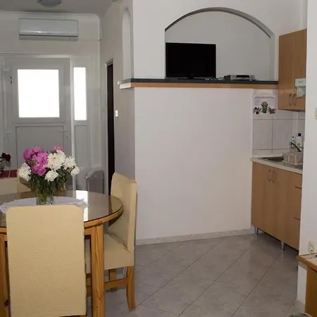 In With Balcony, Air Conditioning, Wifi, Washing Machine Apartment Vodice