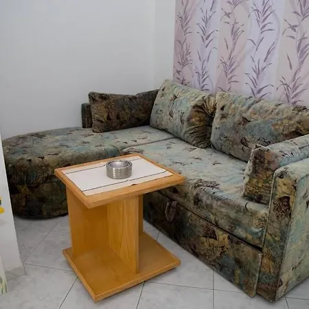 In With Balcony, Air Conditioning, Wifi, Washing Machine Vodice
