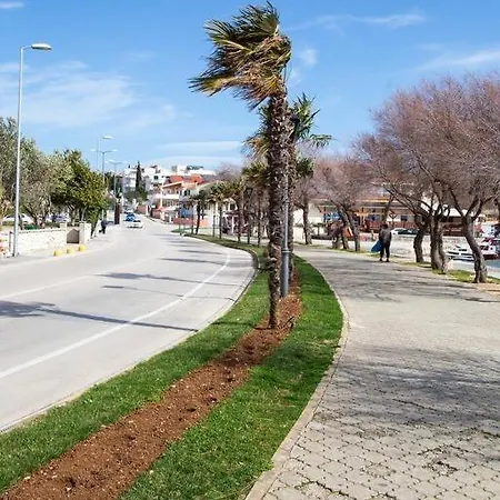 In With Balcony, Air Conditioning, Wifi, Washing Machine * Vodice