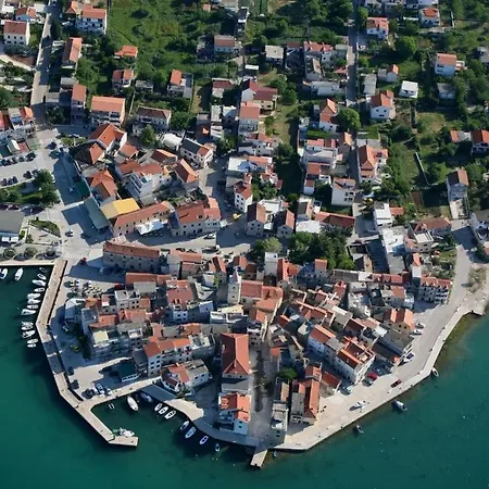 In With Balcony, Air Conditioning, Wifi, Washing Machine Apartment Vodice